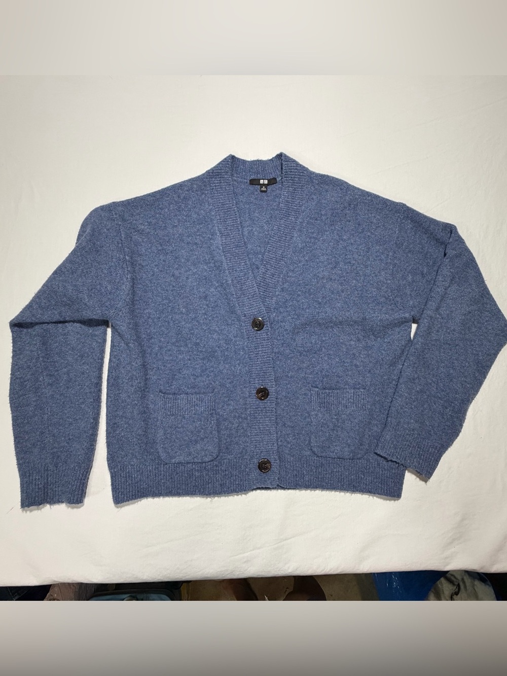 Uniqlo Women’s Heathered Blue Button Cardigan